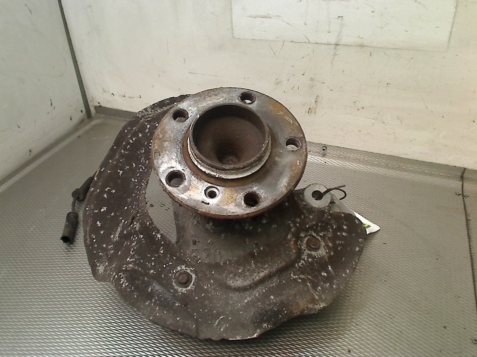 Fusee Links Voor BMW 3 serie Touring (F31) (2013-03/2015-06), Gebruikt, Petuelring 130, München 80809, , Duitsland, BMW, Bayerische Motoren Werke AG