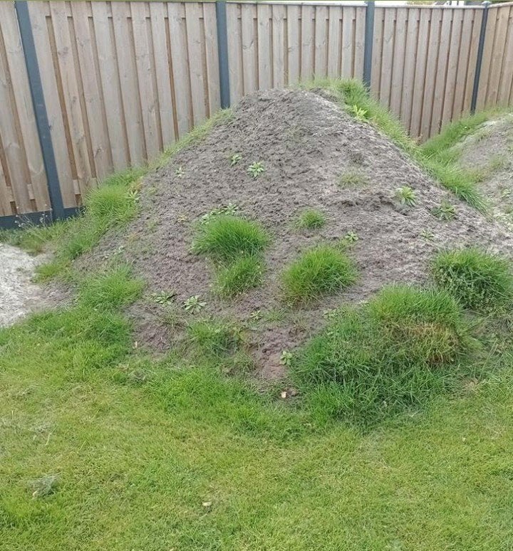 GRATIS AFHALEN! Modder. Wâld grond. Zwarte aarde., Ophalen, Tuinaarde