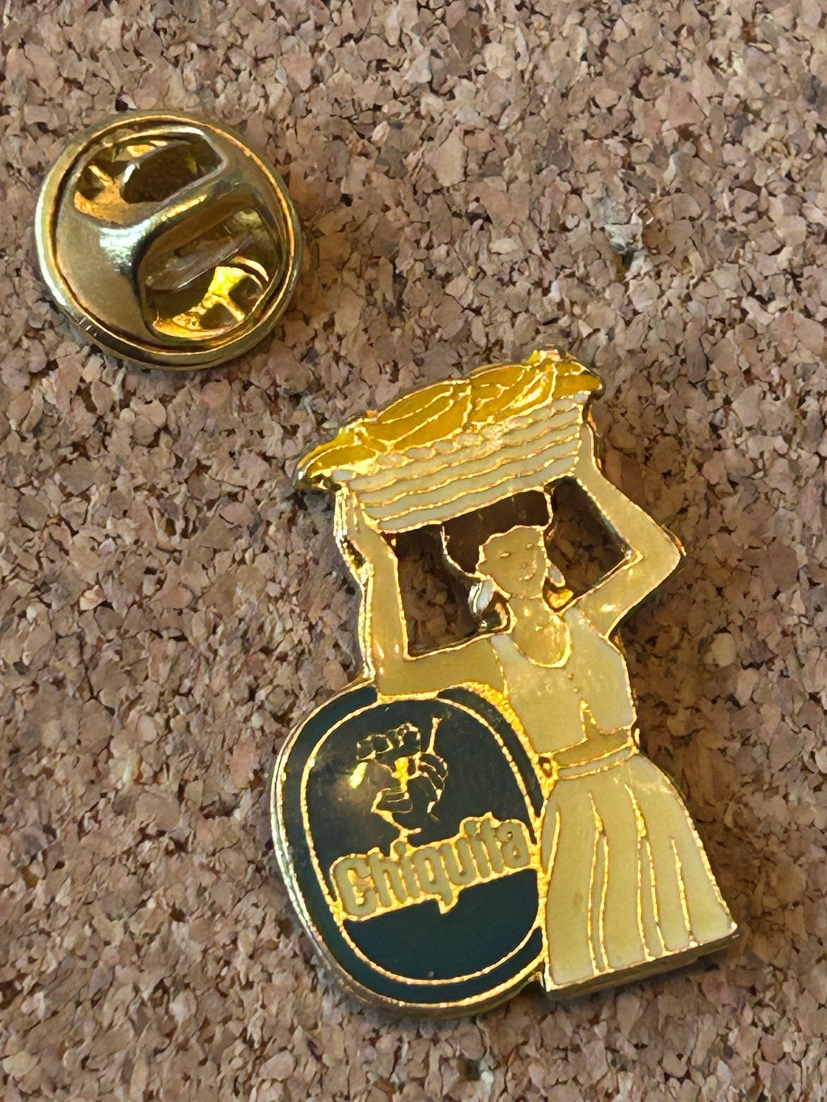 Chiquita Banaan Vrouw Pin - Vintage Reclame, Ophalen of Verzenden, Gebruikt, Merk, Speldje of Pin