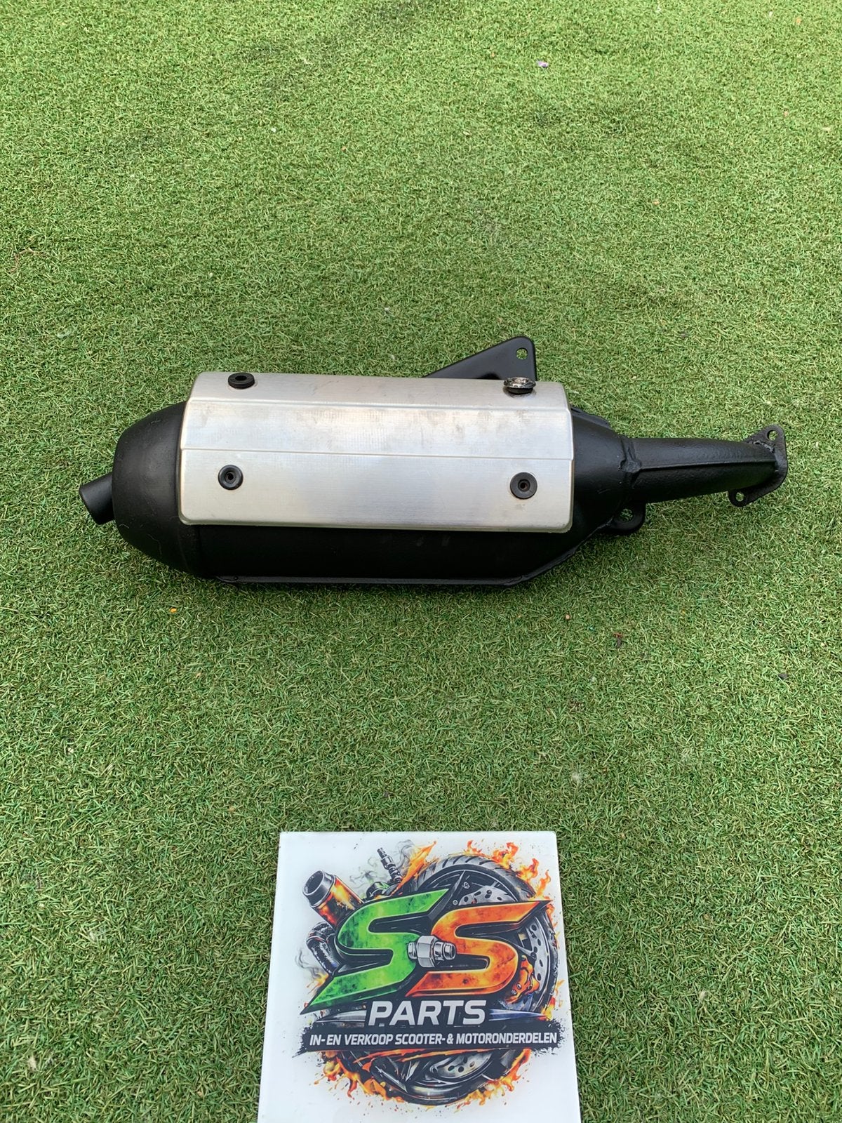 Sm06 uitlaat 125cc 180cc, Motoren, Ophalen of Verzenden