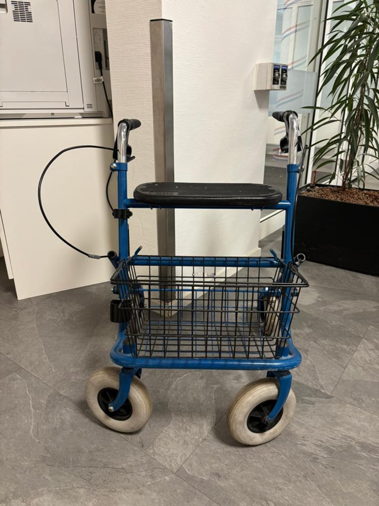 Rollator merk premiss, Ophalen, Gebruikt