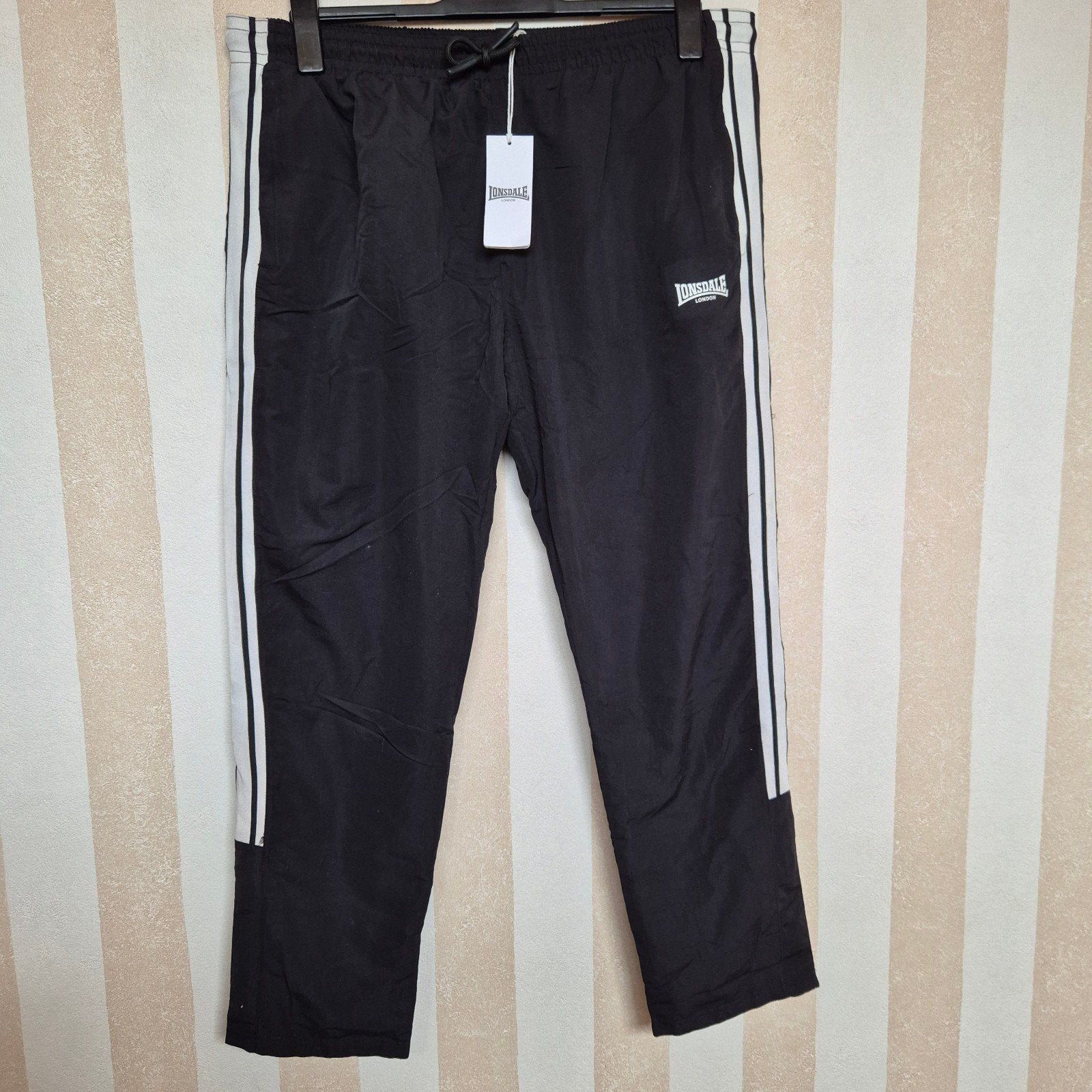Nieuwe Lonsdale trainingsbroek zwart XXL, Ophalen of Verzenden, Nieuw, Overige maten, Zwart