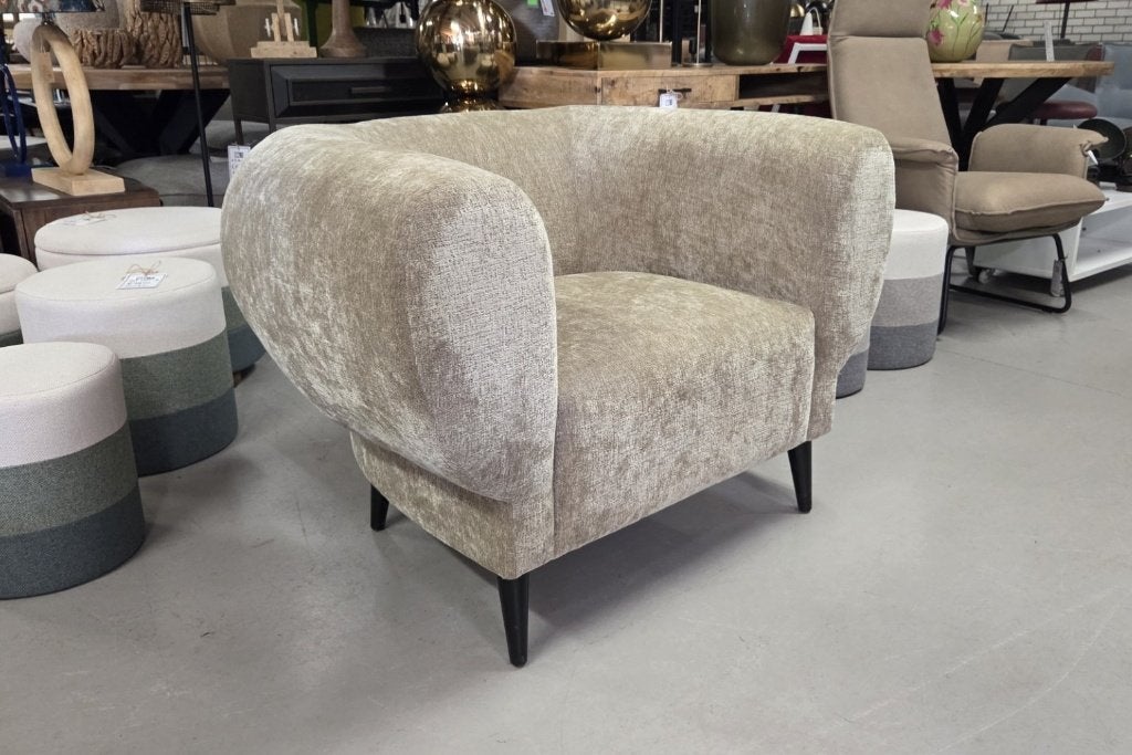 Royale luxe fauteuil ELEFAN PTMD velours beige ronde vormen
