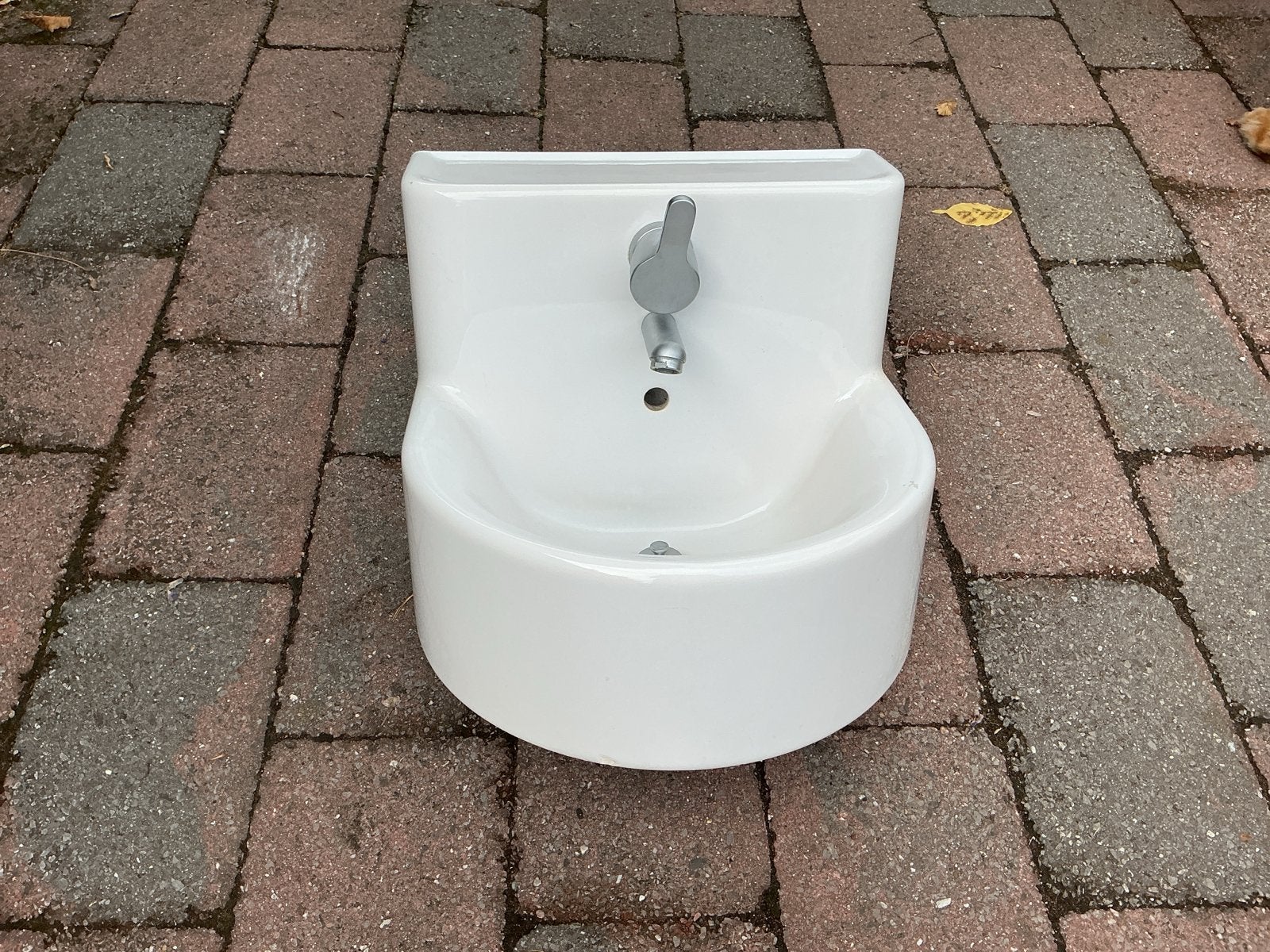 IKEA wastafel, gratis af te halen, Doe-het-zelf en Verbouw, Sanitair, Ophalen, Gebruikt, Wastafel