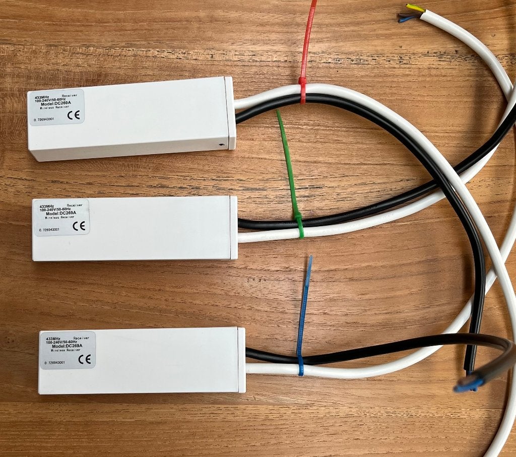 SCREENS ROLLUIKEN ZONNESCHERM OP AFSTAND IN TE SCHAKELEN, Ophalen of Verzenden, Zo goed als nieuw