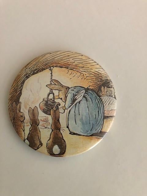 Beatrix Potter Spiegeltje Peter Rabbit Mrs Rabbit, Ophalen of Verzenden, Gebruikt, Dier
