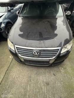 Voorbumper Volkswagen Passat B6 ('05-'10), Auto-onderdelen, Carrosserie en Plaatwerk, Gebruikt, Ophalen of Verzenden, Bumper, Volkswagen
