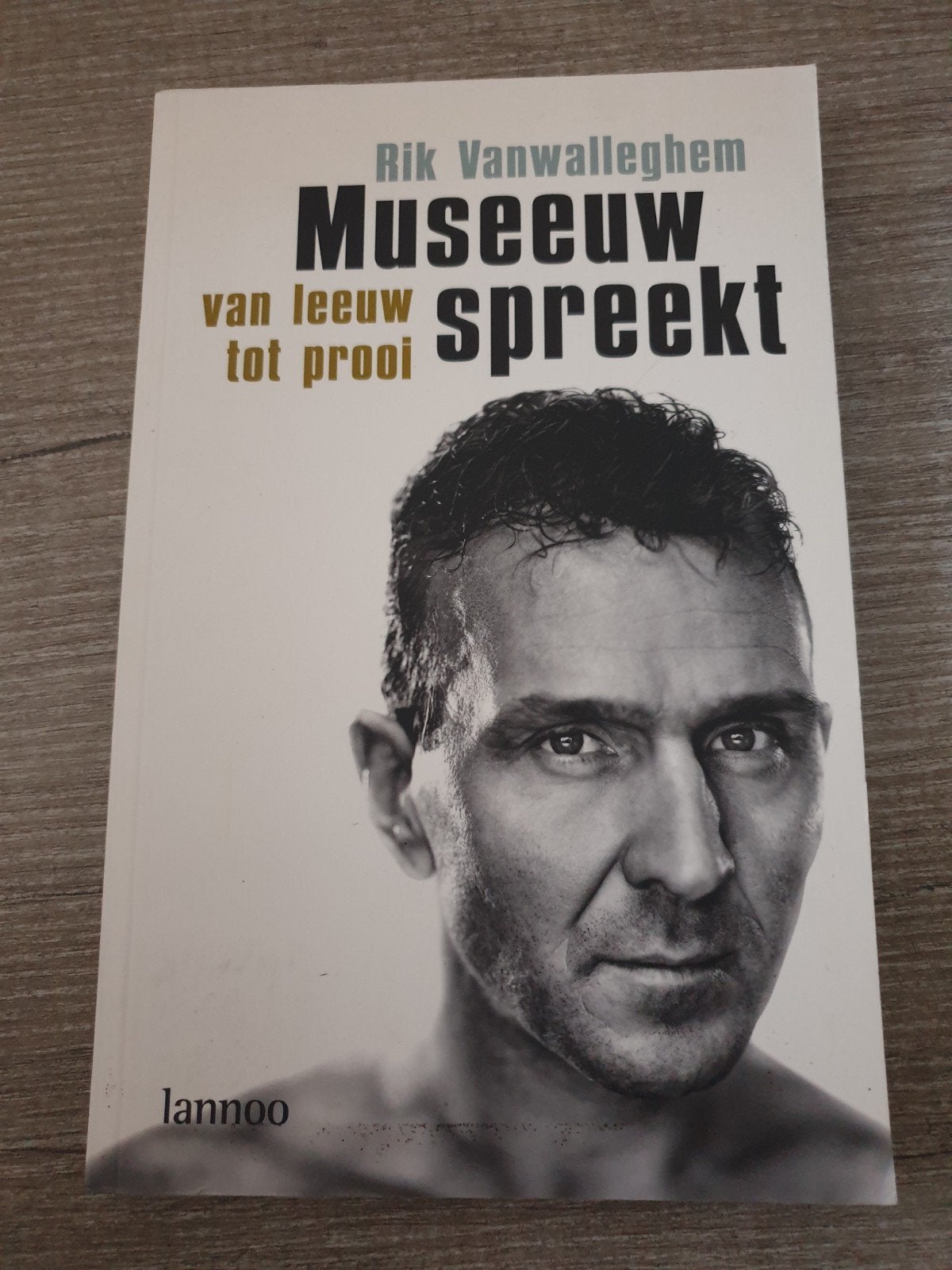 Museeuw Spreekt: Van Leeuw tot Prooi - Rik Vanwalleghem, Ophalen of Verzenden, Gelezen, Rik Vanwalleghem