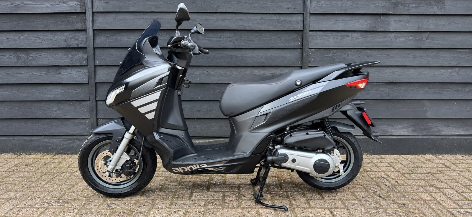 Nieuwstaat 1e eigenaar Aprilia SXR50 Dealer onderhouden, Fietsen en Brommers, Ophalen, Gebruikt, Overige modellen, Maximaal 45 km/u