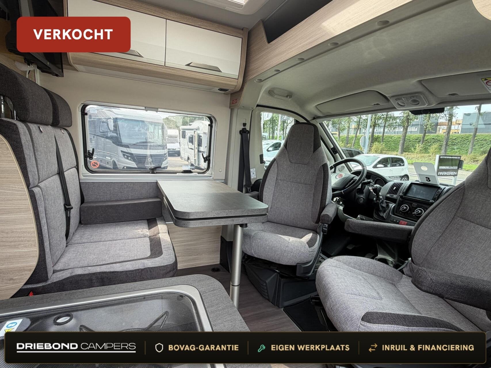 Knaus 600MQ Boxstar Street Euro6 Luchtvering Luifel Trekhaak, Caravans en Kamperen, Tot en met 2, 6 tot 7 meter, Bedrijf, Elektrische ramen