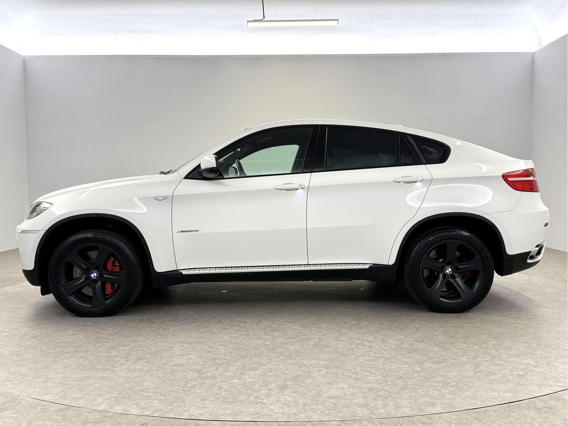 Foto 10 van BMW X6 xDrive High Executive 408PK | Youngtimer | Camera | M
