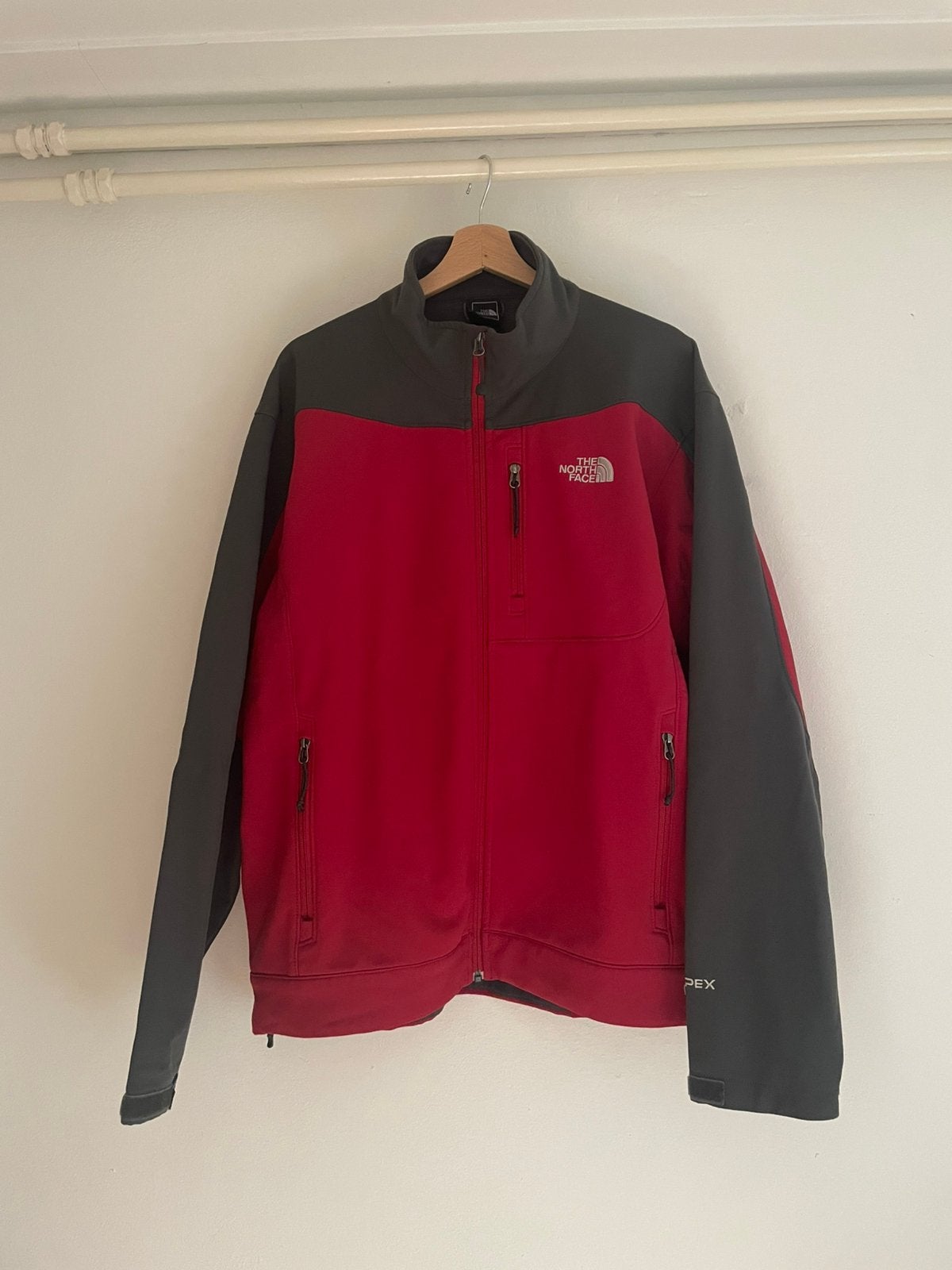 The North Face zomerjas heren - Maat L, Ophalen, Gedragen, Maat 52/54 (L), Rood