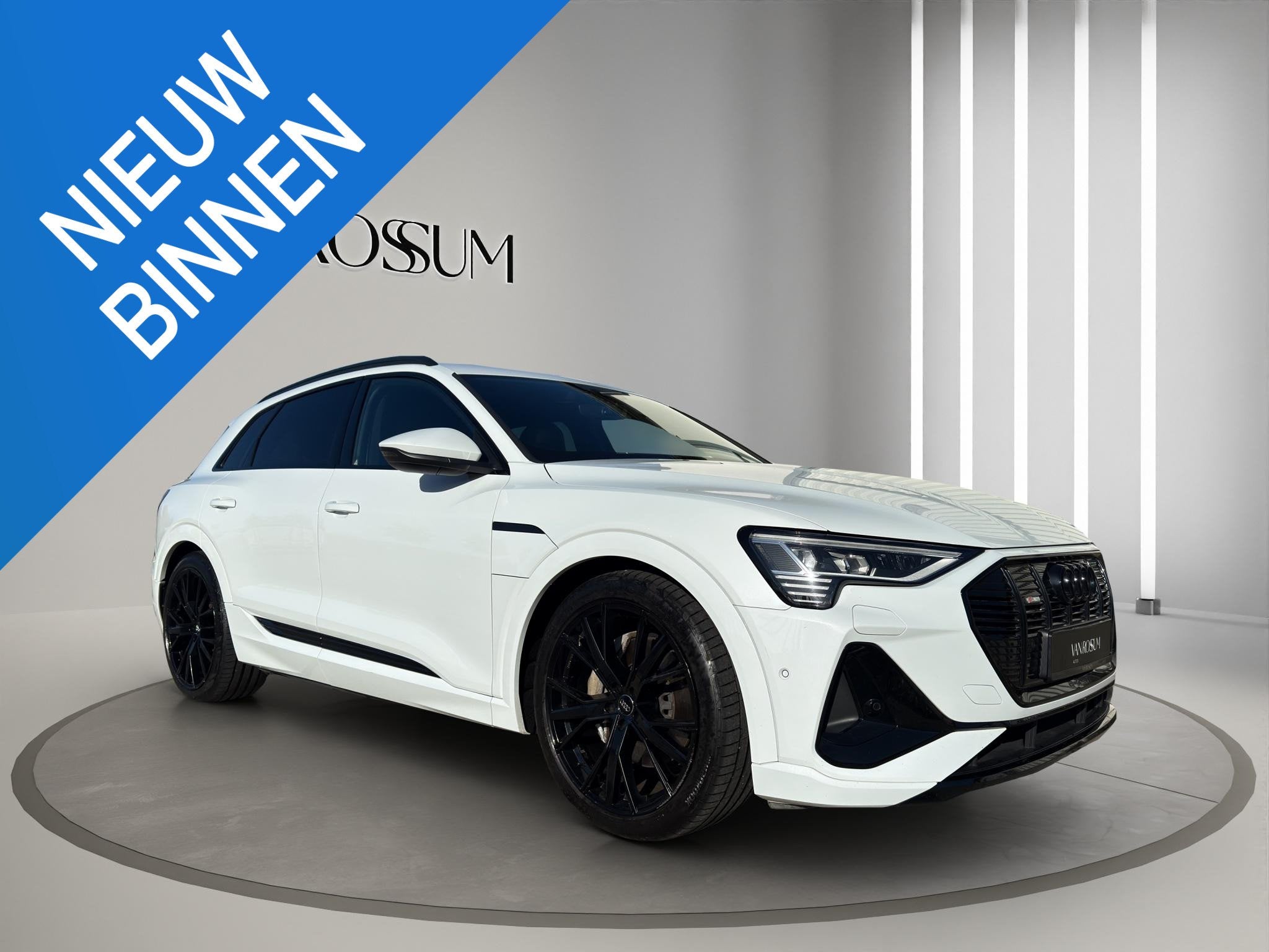 Audi e-tron e-tron 50 quattro Launch edition Black | Pano |, Auto's, Automaat, Automatische klimaatregeling, Wit, Vierwielaandrijving