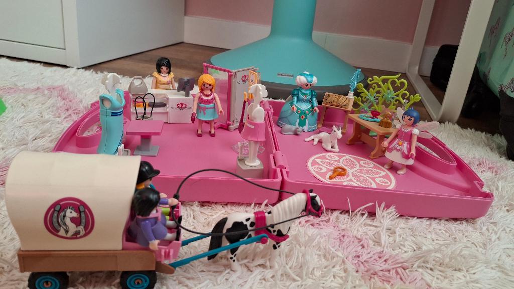 Playmobil kledingwinkel | paard en wagen | Super 4, Kinderen en Baby's, Speelgoed | Playmobil, Ophalen of Verzenden, Zo goed als nieuw
