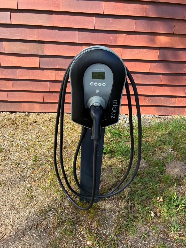 Myenergi Set: Zappi V2 + Hub + Harvi – Slim laden op zon!, Ophalen, Gebruikt, Laadpaal en Laadkabel