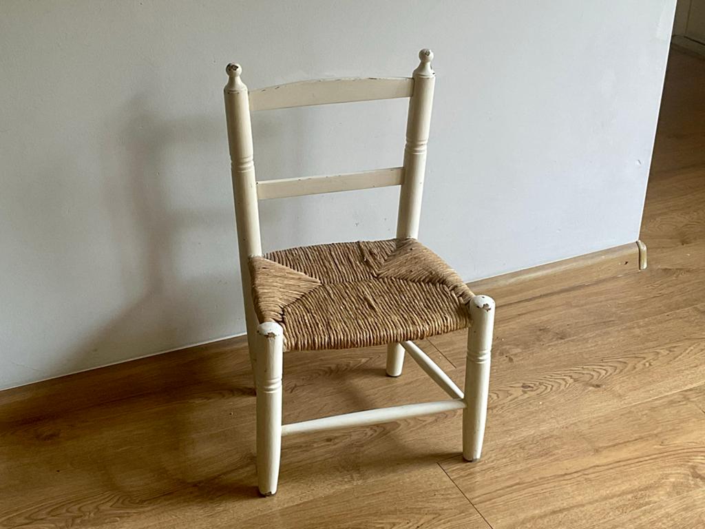 Vintage kinderstoel met biezen zitting, Ophalen