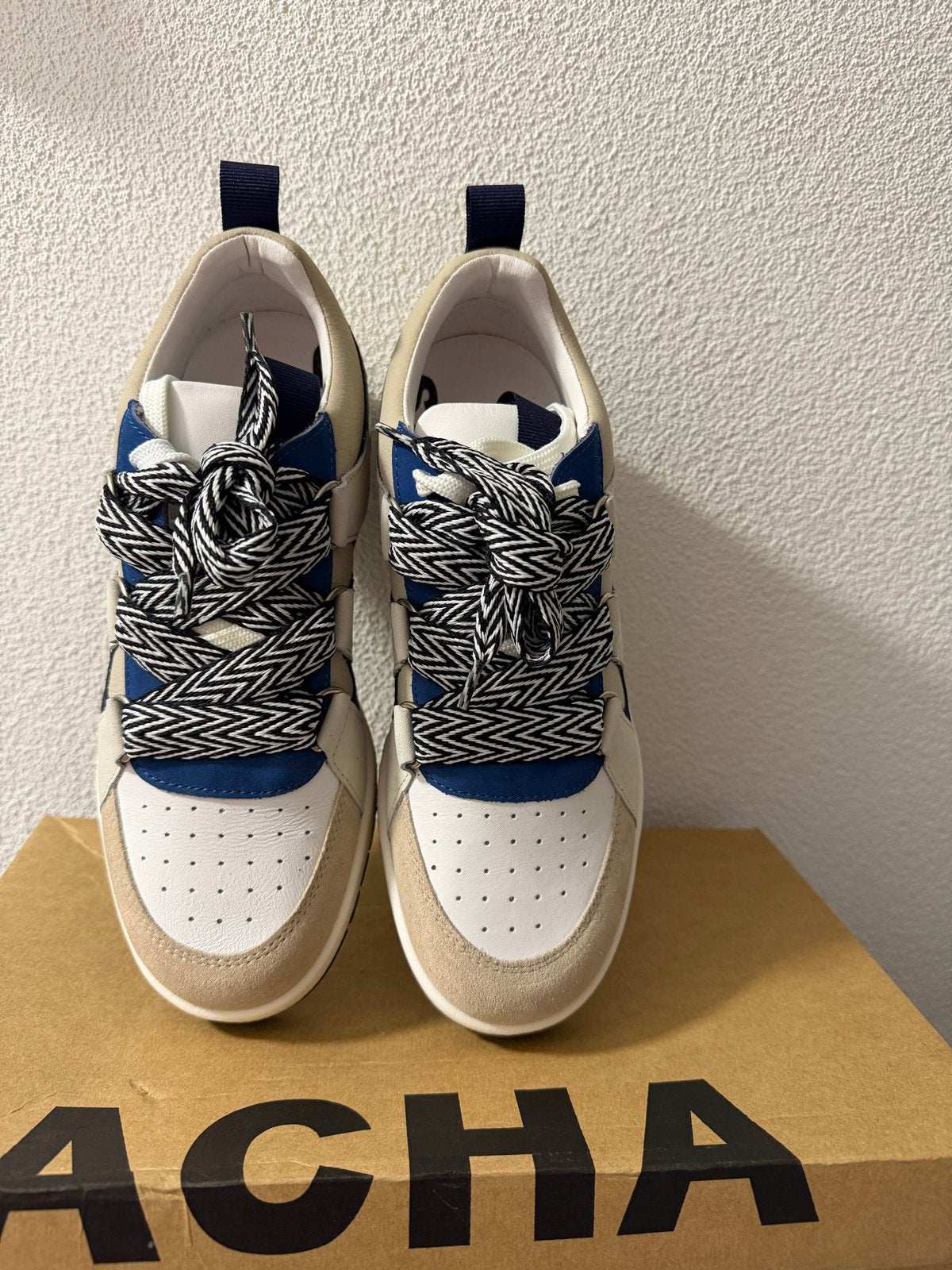 Nieuwe Sacha dames sneakers maat 40, Ophalen of Verzenden, Nieuw, Beige, Sneakers of Gympen