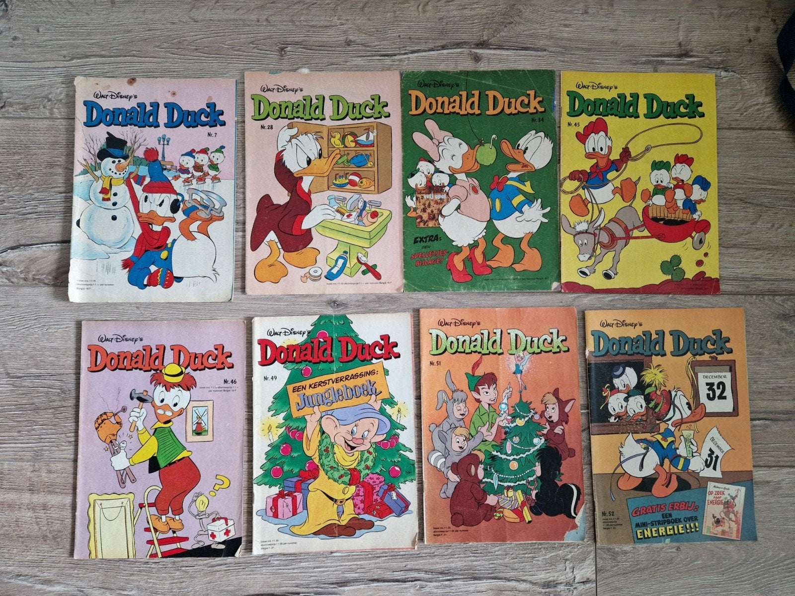 8 Donald Ducks uit 1979, Gelezen, Europa, Ophalen of Verzenden, Meerdere comics