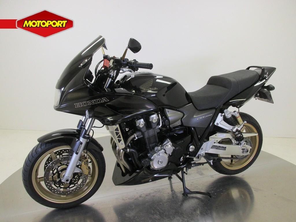 Honda CB1300SA (bj 2008), Motoren, Motoren | Honda, Bedrijf, Sport, Honda Nederland BV, Capronilaan 1
1119 NN  Schiphol-Rijk, NL