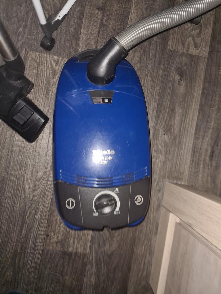 Stofzuiger, Witgoed en Apparatuur, Stofzuigers, Ophalen of Verzenden, Gebruikt