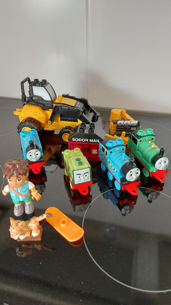 Megabloks figuurtjes. Thomas de trein, Diego + diertje, cons, Kinderen en Baby's, Speelgoed | Bouwstenen, Gebruikt, Megabloks