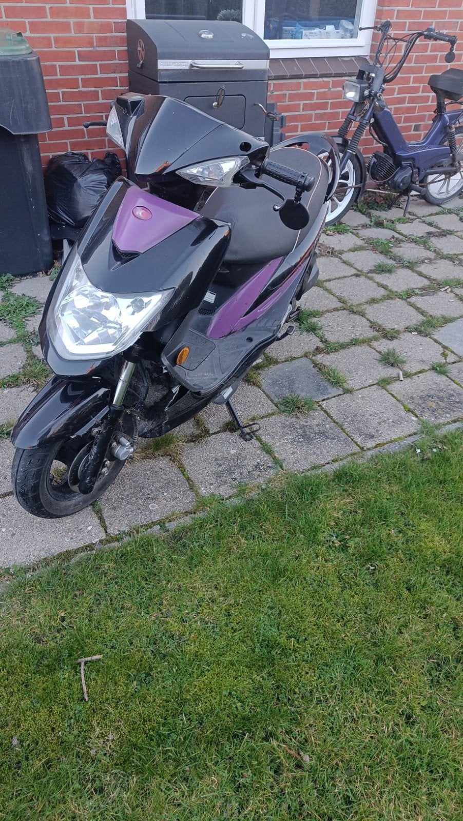 Kymco VP50 - Accu en kappen beschadigd, Ophalen, Gebruikt, Overige modellen, Maximaal 45 km/u