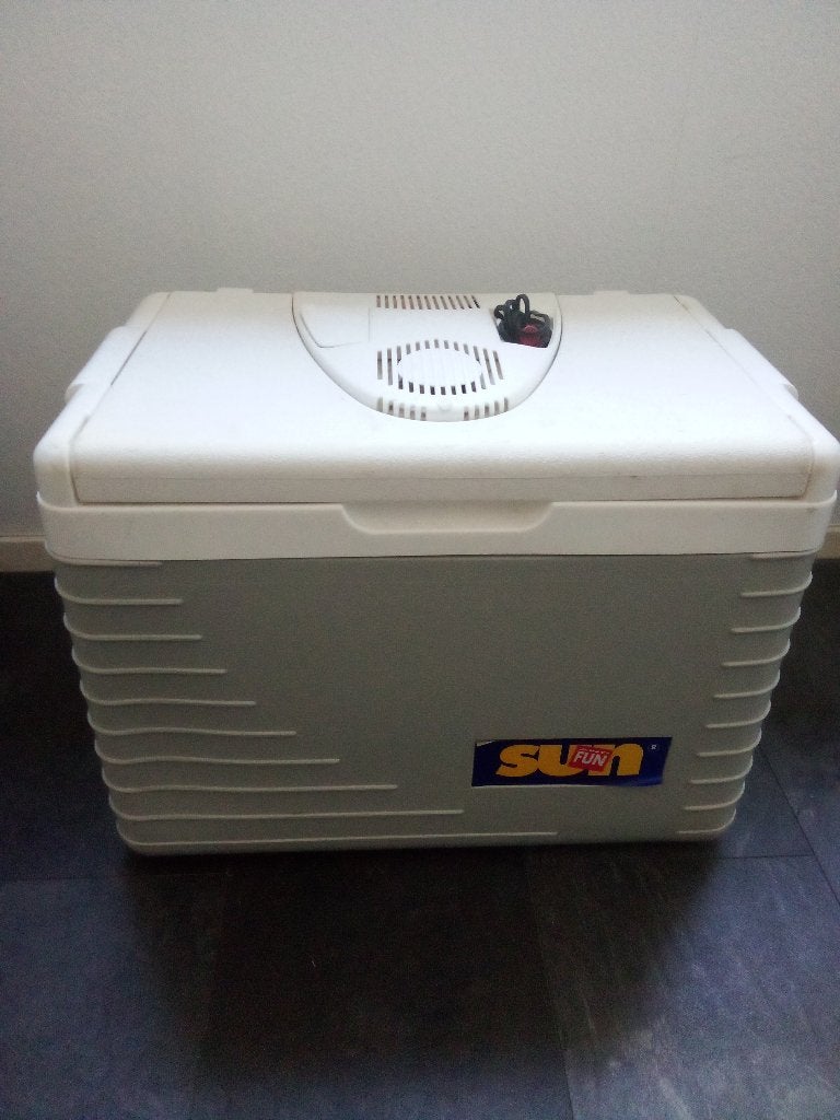 Grote elektrische koelbox 12v, Ophalen, Zo goed als nieuw, Elektrisch