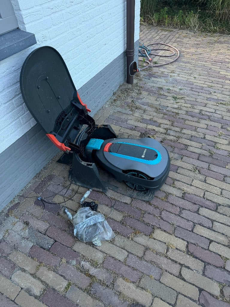 robotmaaier (gratis af te halen), Ophalen, Gebruikt, Minder dan 20 cm, Gardena