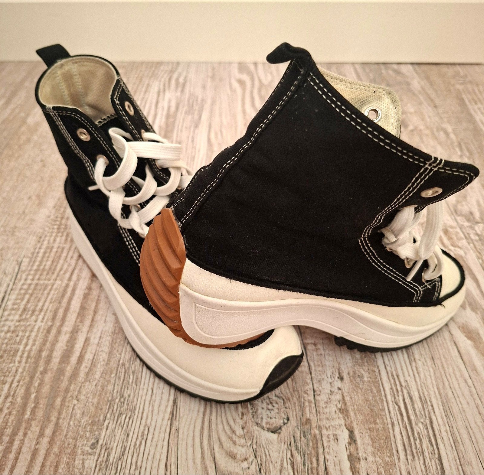 Zwarte  hoge sneakers met dikke zool Claudia Ghizzani mt 40, Claudia Ghizzani, Zwart, Ophalen of Verzenden, Sneakers of Gympen