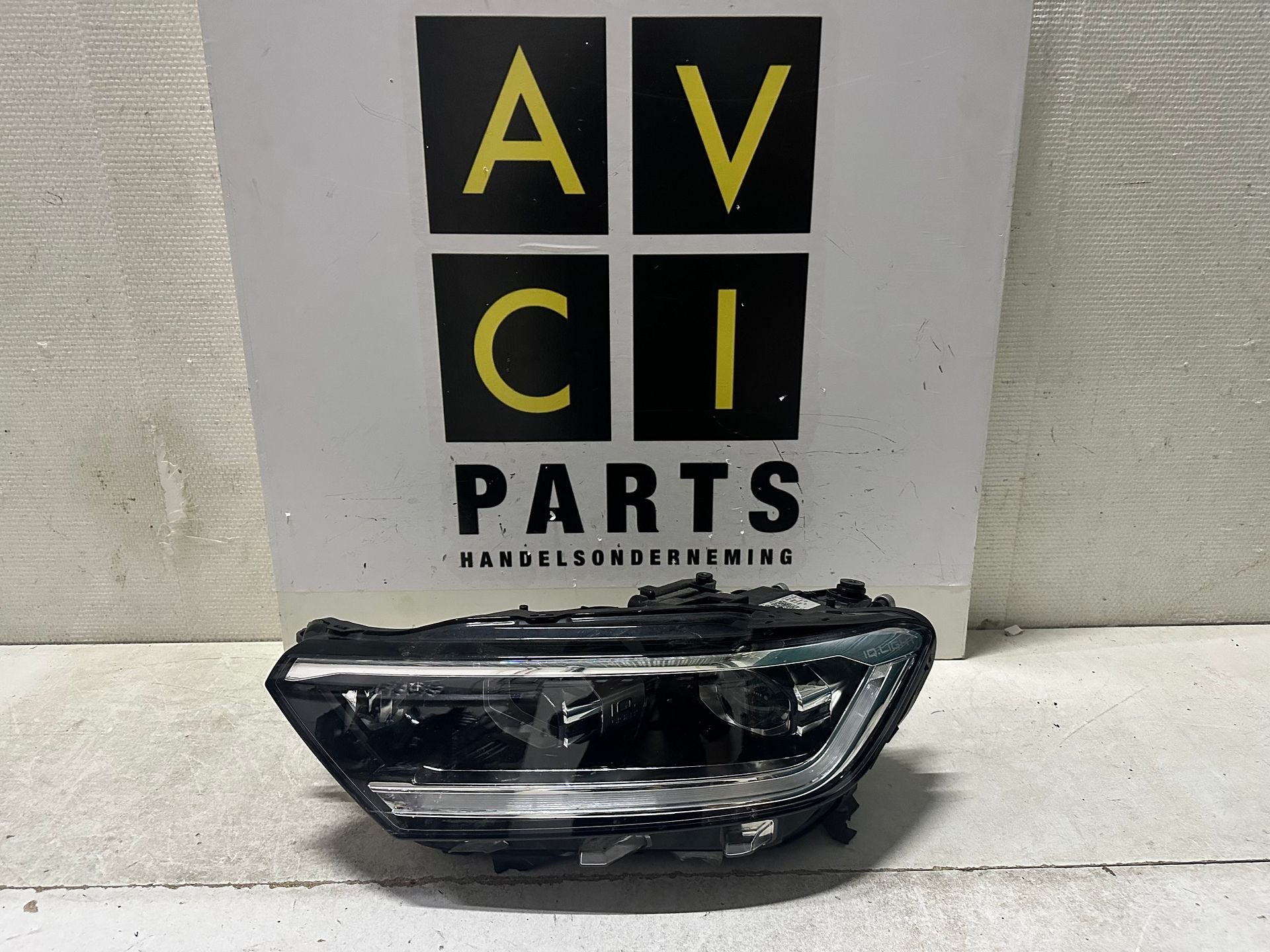 Koplamp Vw T Roc facelift IQ Light links 2GA941035AH, Gebruikt, -, Volkswagen, -