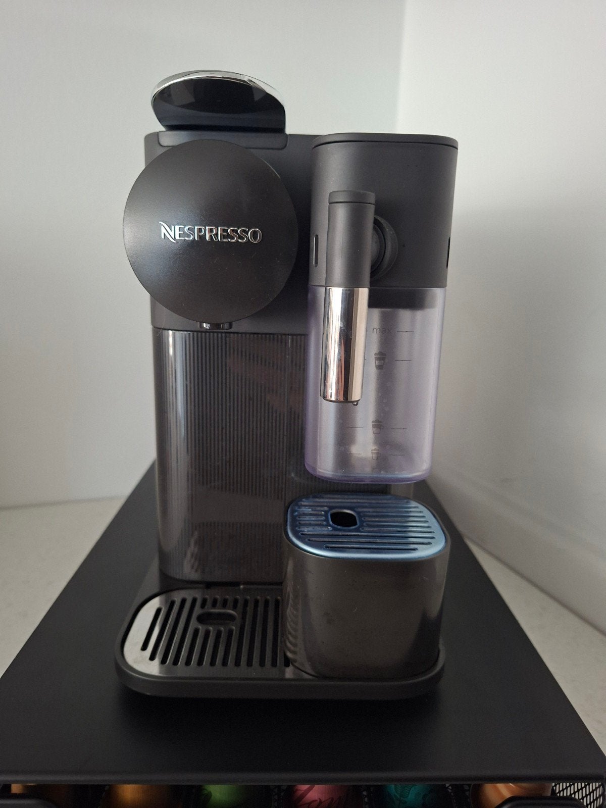 NIEUW, De'longhi Nespresso Lattissama one En510.B & Milk