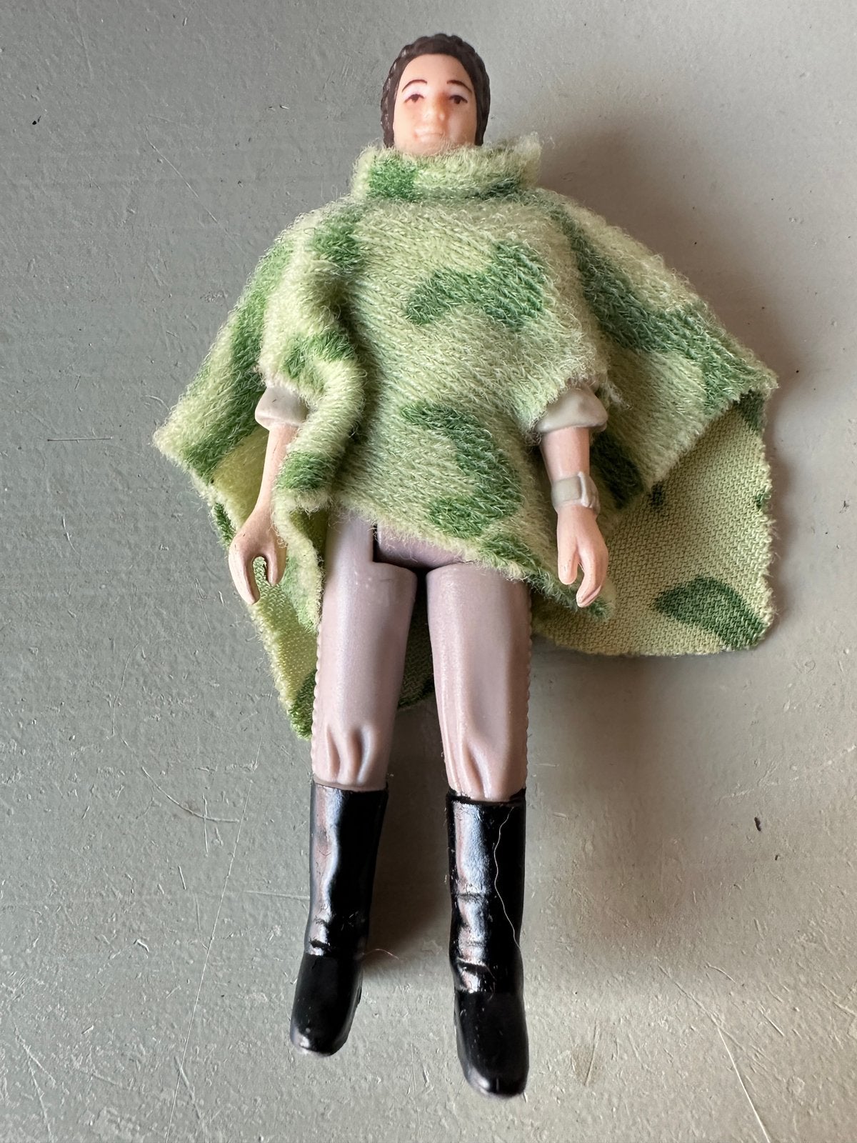 Star Wars vintage Leia Endor battle poncho, Ophalen of Verzenden, Zo goed als nieuw, Actiefiguurtje