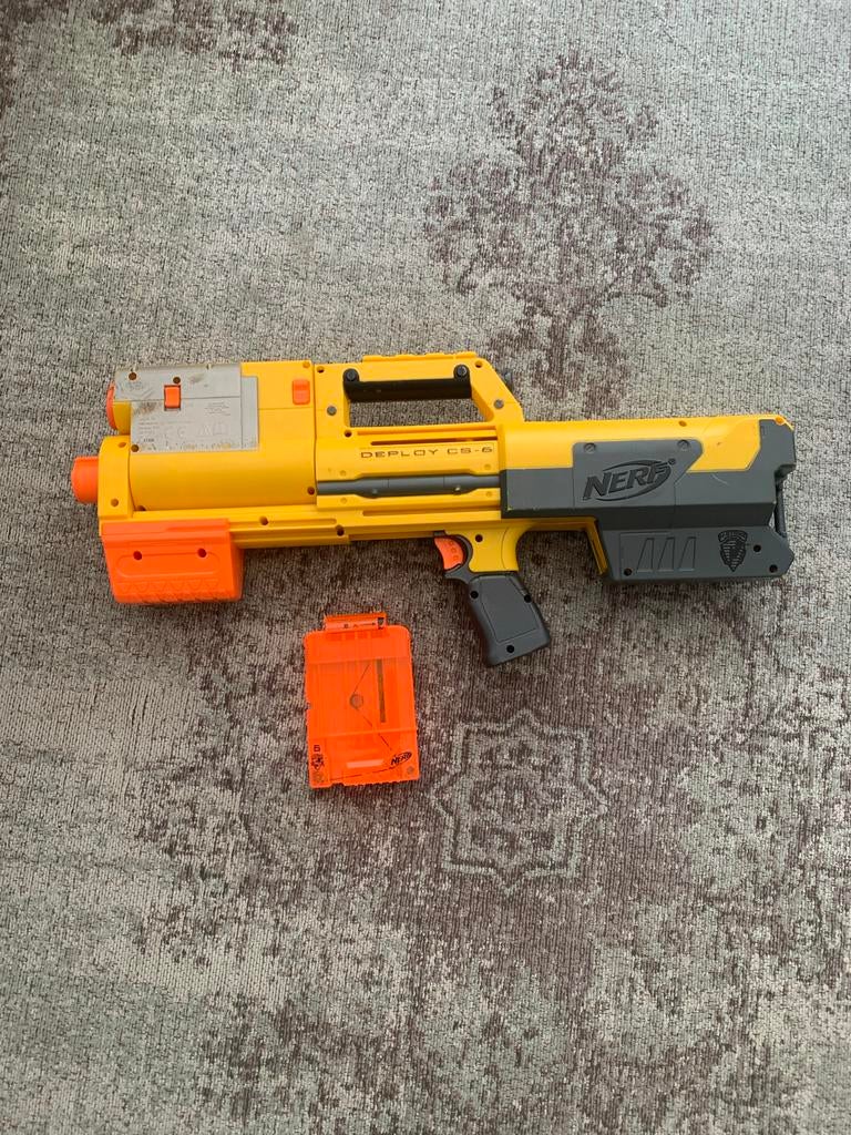 Nerf Deploy CS-6 met zaklamp en magazijn, Kinderen en Baby's, Ophalen of Verzenden, Zo goed als nieuw