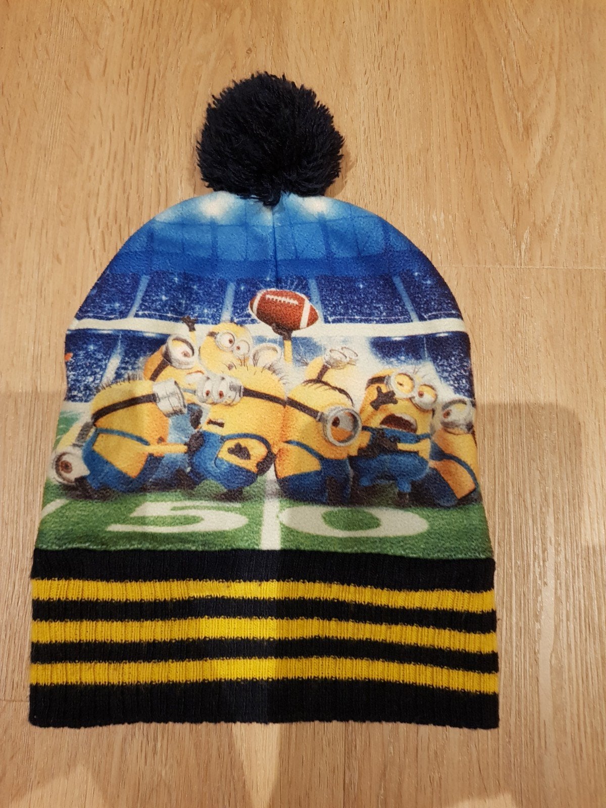 Erg leuke warme muts - minions, 110 t/m 116, Ophalen of Verzenden, Zo goed als nieuw, Primark