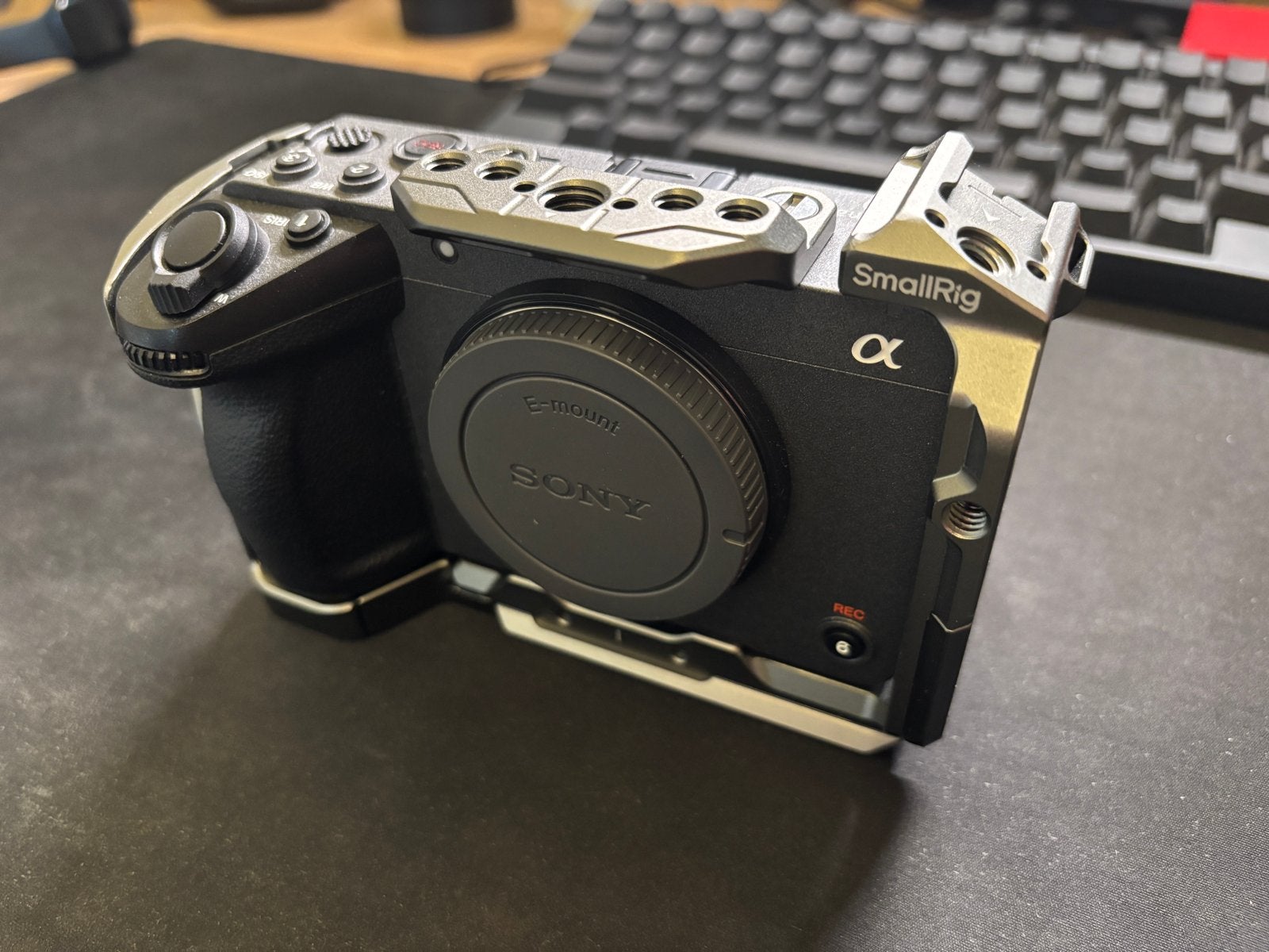 Sony FX30 Cinema Line Camera met SmallRig Cage, Audio, Tv en Foto, Kantelbaar/draaibaar scherm, Ophalen of Verzenden, Zo goed als nieuw