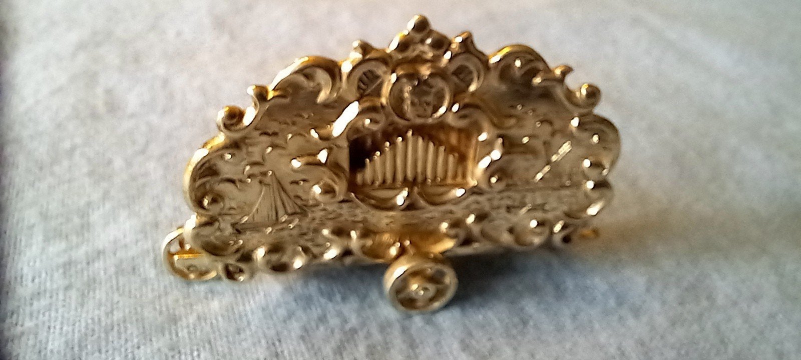 Zilveren Miniatuur Draaiorgel - Wieltjes Draaien, Muziek en Instrumenten, Draaiorgels, Ophalen of Verzenden