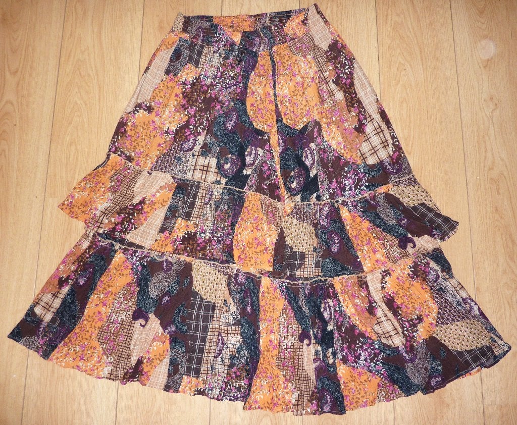 Zeer fraaie rok met een mooi design, Maat 38/40 (M), Zwart, Nieuw, Ophalen of Verzenden