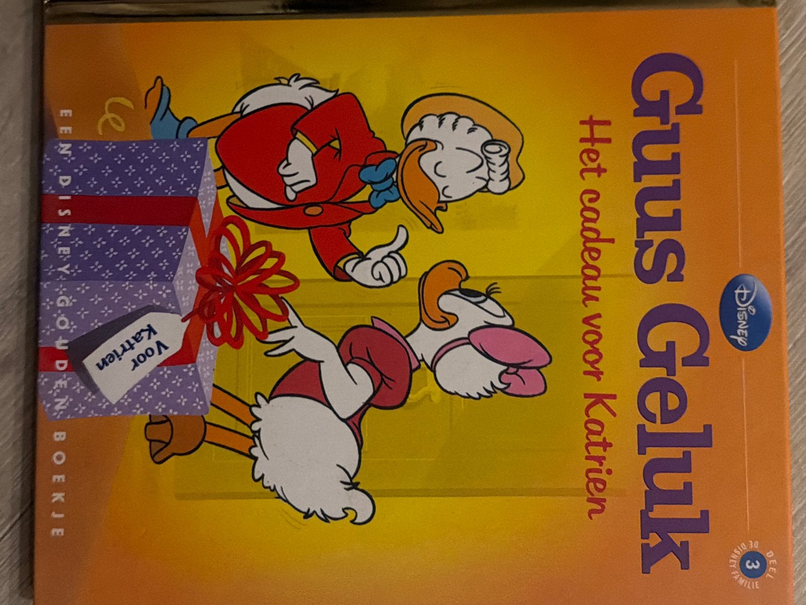 Guus Geluk: Het cadeau voor Katrien - Disney Gouden Boekje, Boeken, Ophalen of Verzenden, Gelezen, Sprookjes