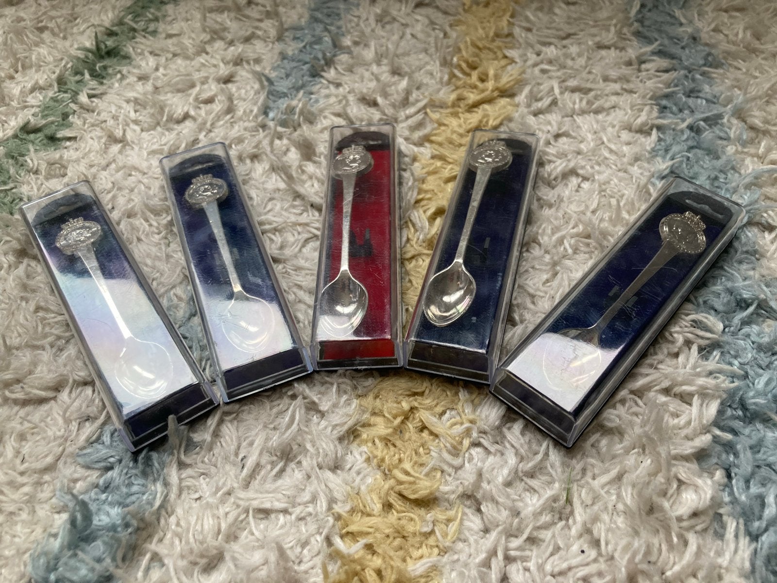 Set van 5 zilverkleurige herdenkingslepels Koningshuis, Antiek en Kunst, Ophalen of Verzenden