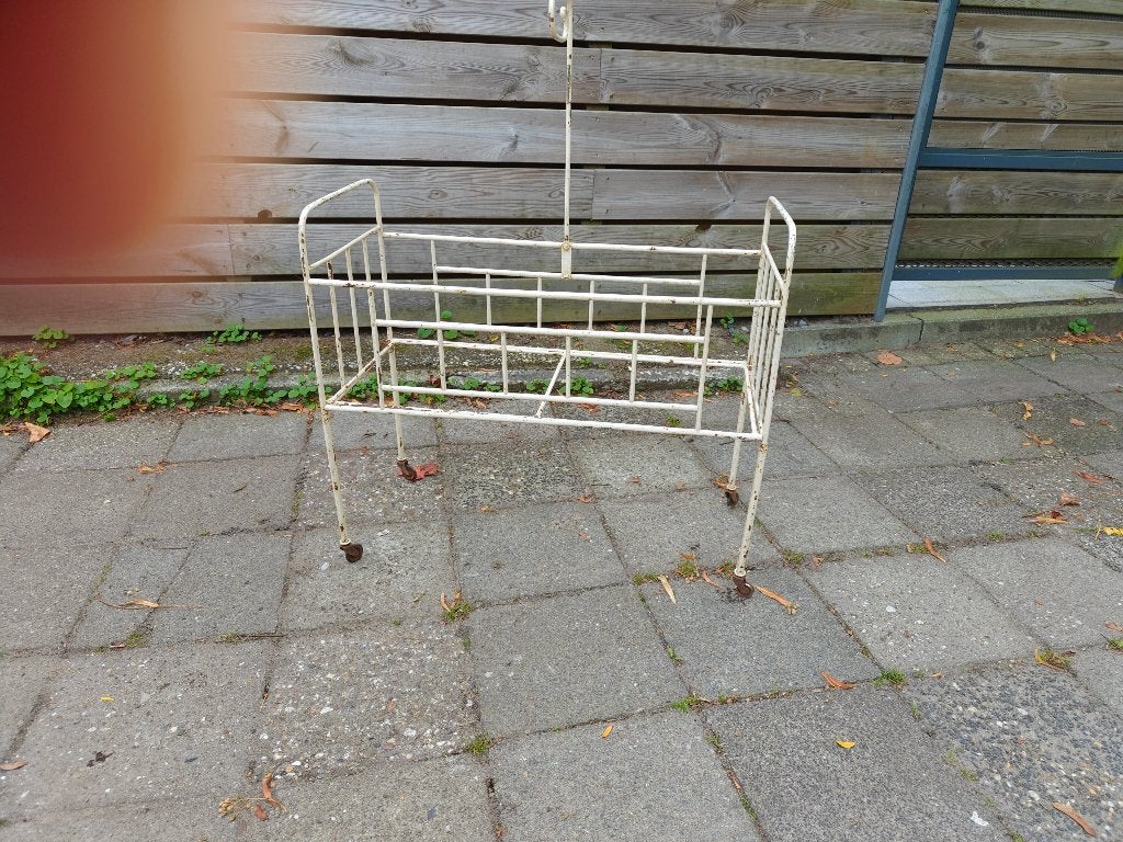 metalen frame poppenwieg, Ophalen, Gebruikt, Onbekend, Onbekend
