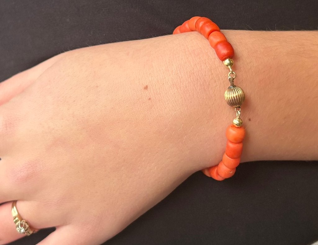 Bloedkoraal antieke armband fraai 14k slot goud dames retro, Ophalen of Verzenden, Goud, Armband, Met edelsteen