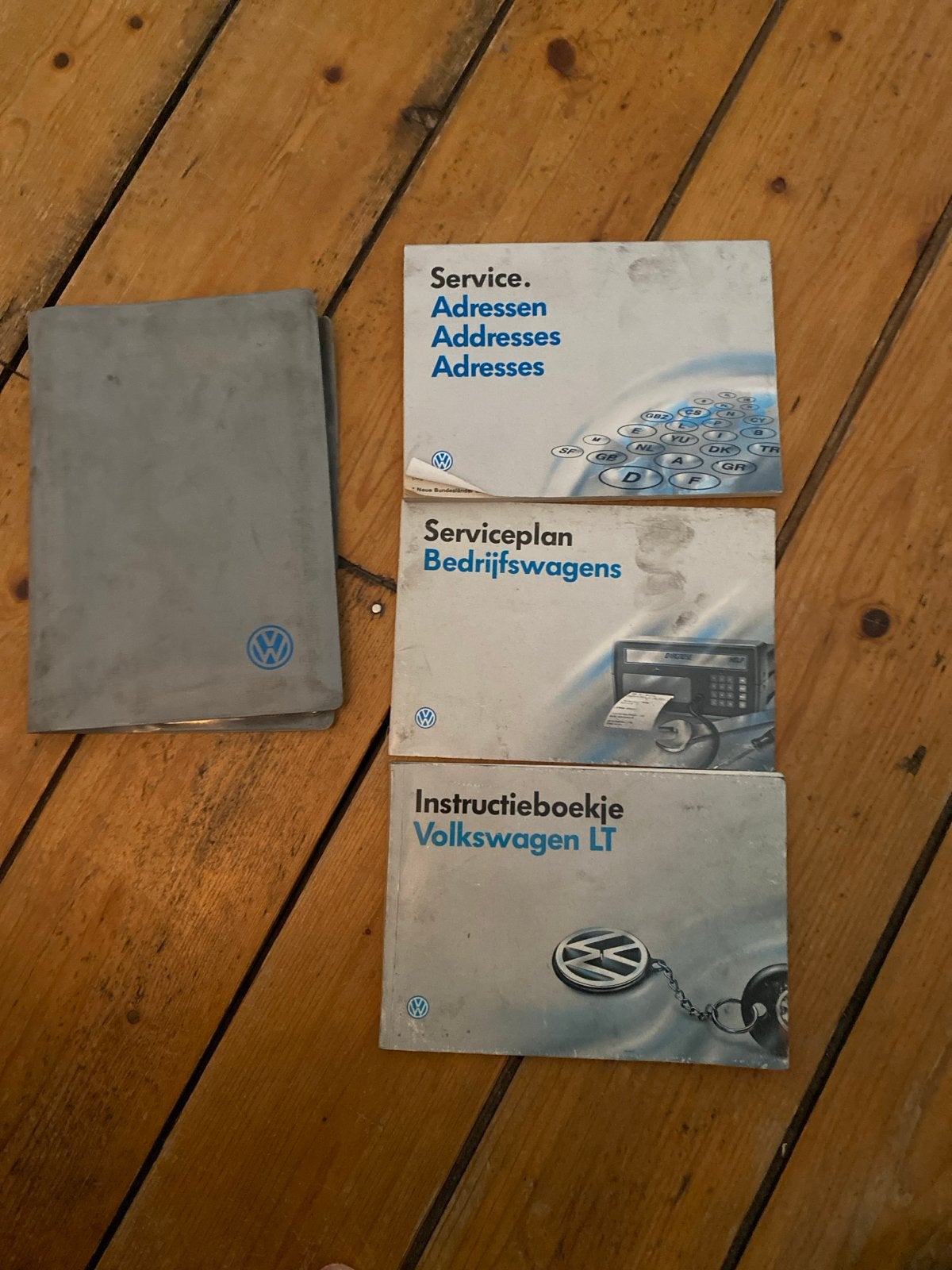 Volkswagen LT instructieboekje en serviceplan, Auto diversen, Handleidingen en Instructieboekjes, Ophalen of Verzenden