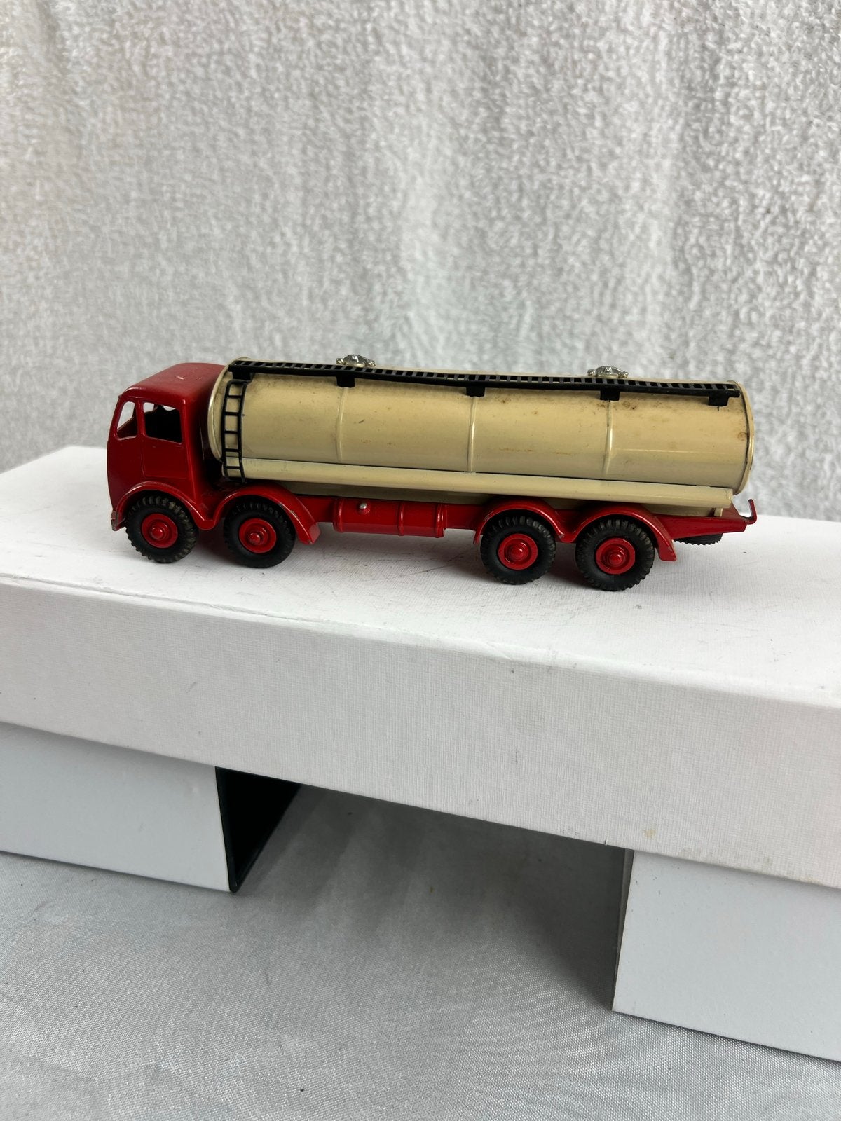Vintage Dinky Supertoys Tankwagen - Rood/Beige, Ophalen of Verzenden, Gebruikt
