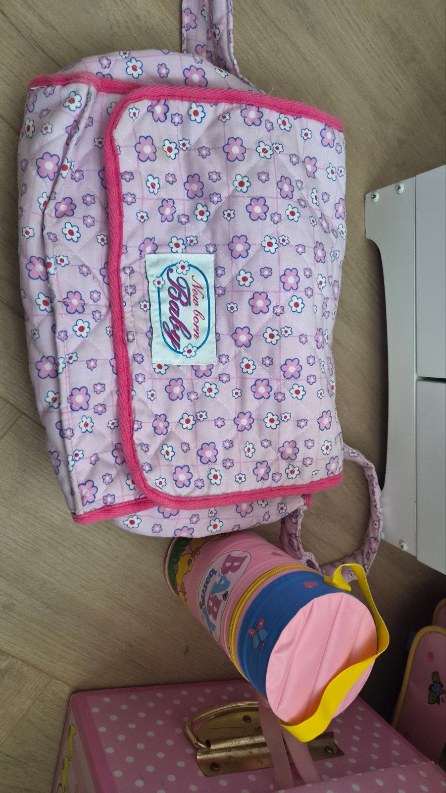 Foto 8 van Grote Baby Born set: pop, kleding, meubels en accessoires