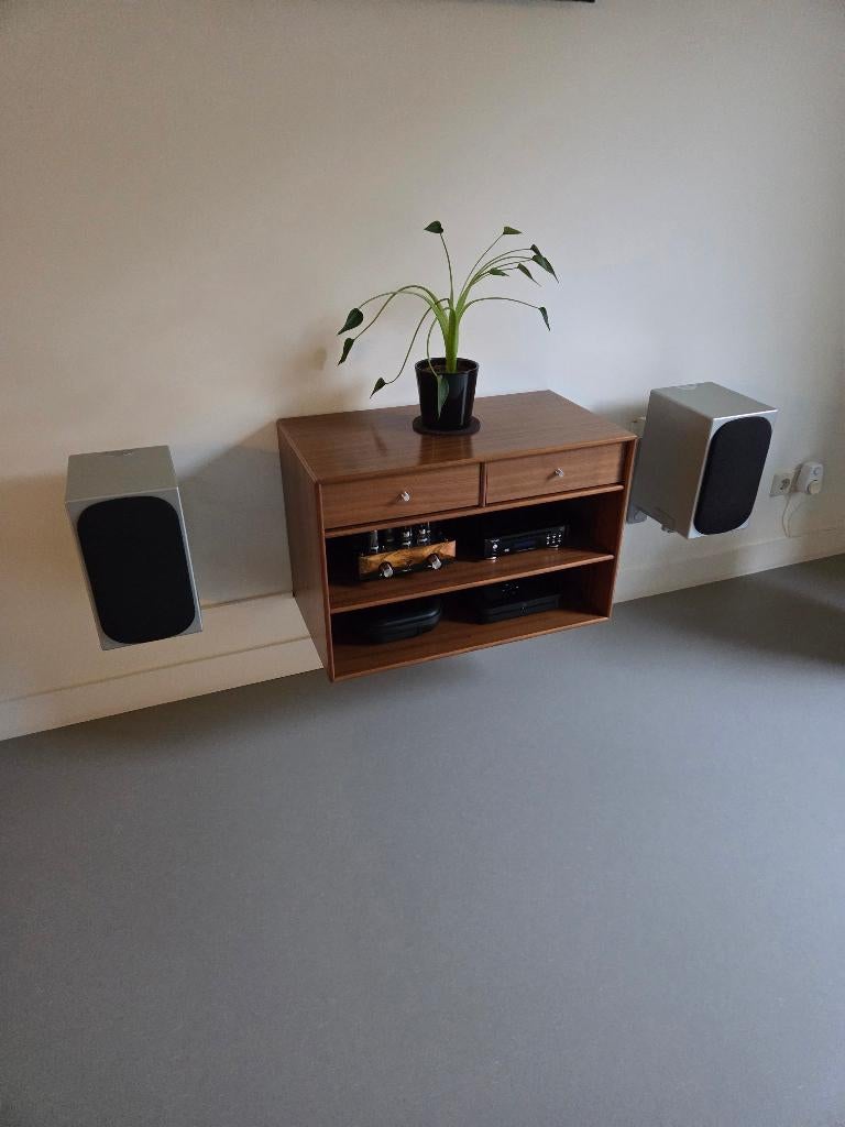 Design audiomeubel Montana, Huis en Inrichting, Ophalen, Teakhout, 50 tot 100 cm, Zo goed als nieuw