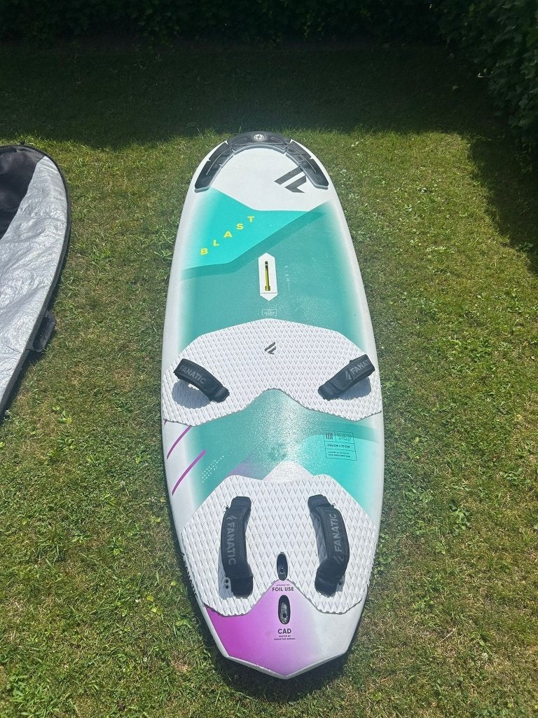 Windsurfset Fanatic Blast 147 + Duotone E_Pace 5.4 + meer, Ophalen, Gebruikt, 5 tot 6.5 m², Minder dan 250 cm
