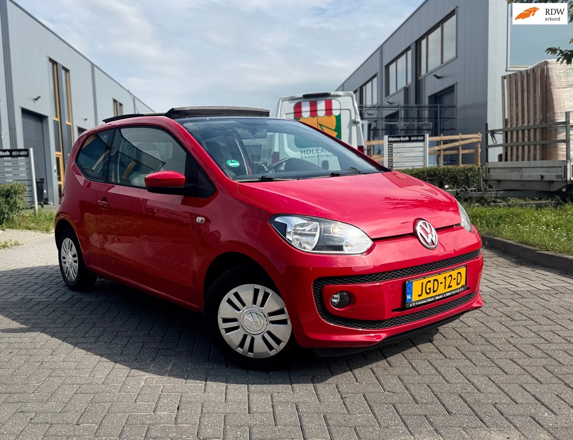 Volkswagen Up! 1.0 high up! BlueMotion NIEUWE KOPPELING, Auto's, Euro 5, Gebruikt, Up!, 4 stoelen