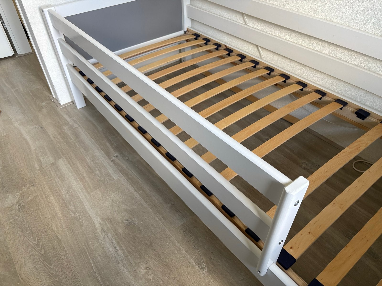 Kinderbed met lattenbodem - Wit, 90x200 cm, Ophalen, Gebruikt, 90 cm, Eenpersoons