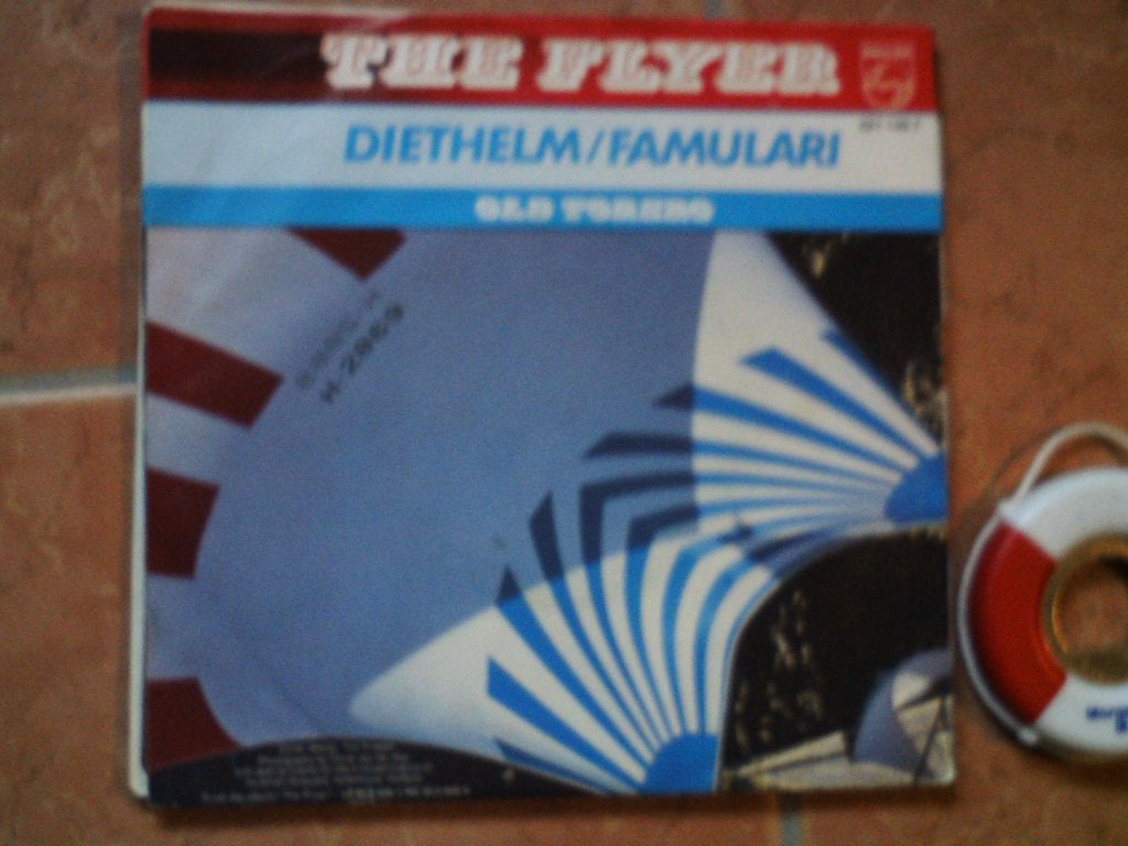 Diethelm/Famulari - The Flyer / Old Torero 7 inch vinyl  28a, Cd's en Dvd's, 7 inch, Ophalen of Verzenden, Zo goed als nieuw, Overige typen