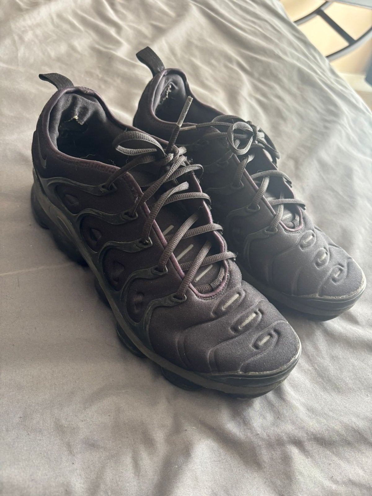 Nike Vapormax Plus Zwart - Maat 44, Ophalen of Verzenden, Zo goed als nieuw, Zwart, Sneakers of Gympen